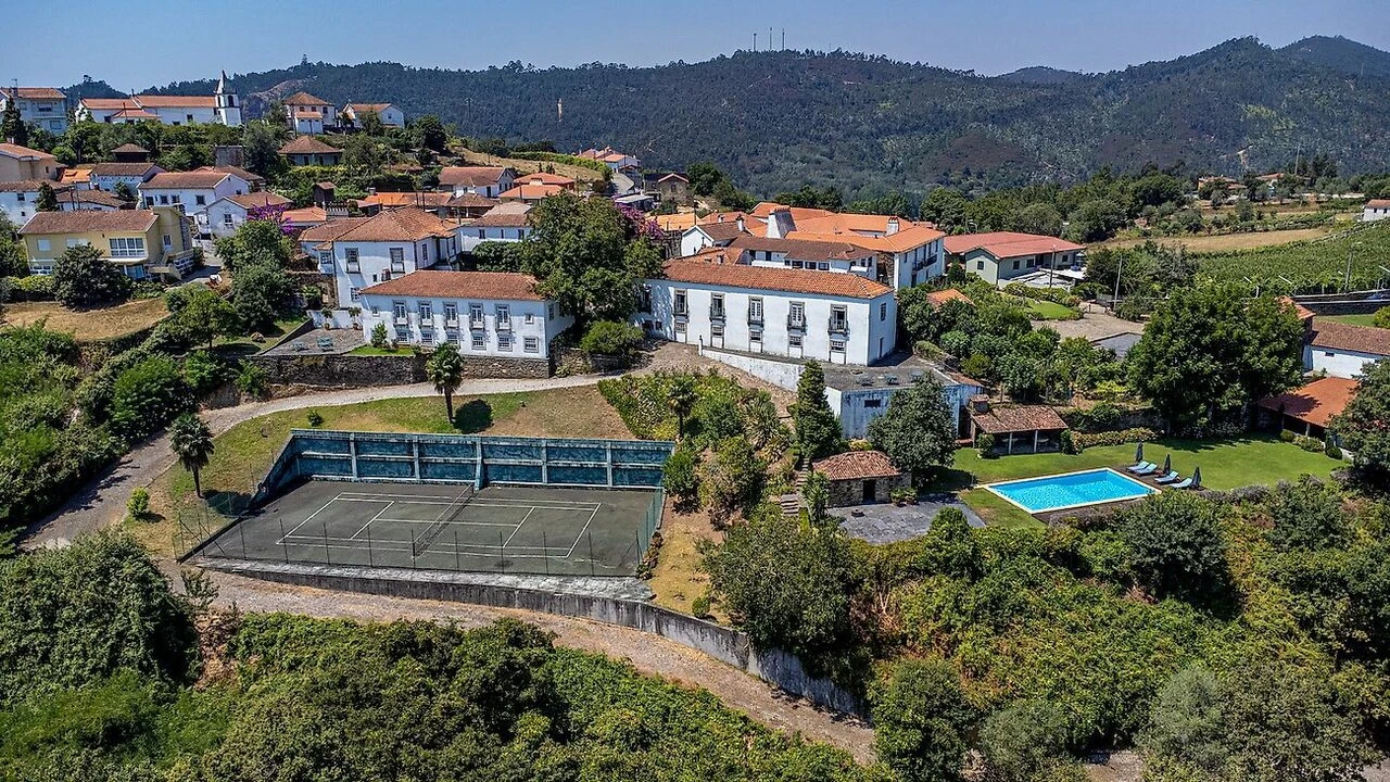 Quinta T8 para Venda em Lomba Foto 1