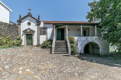 Quinta T8 para Venda em Lomba
