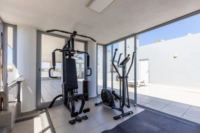 Apartamento T4 para Venda em Carcavelos e Parede