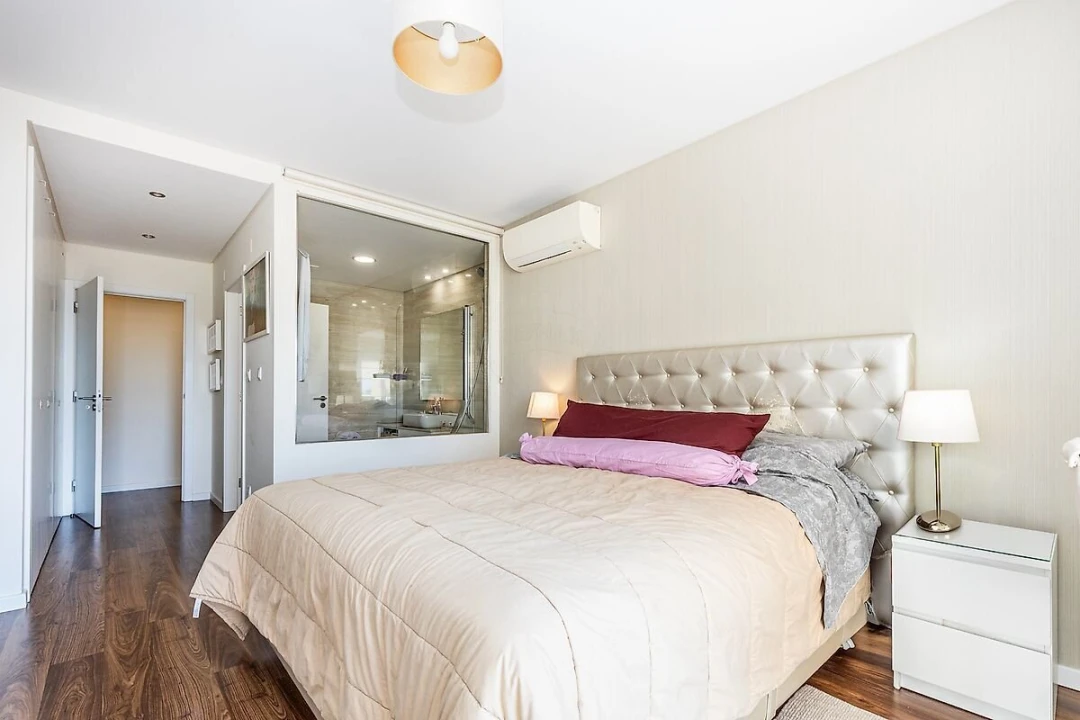 Apartamento T4 para Venda em Carcavelos e Parede Foto 17