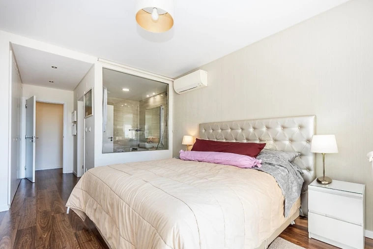 Apartamento T4 para Venda em Carcavelos e Parede Foto 17