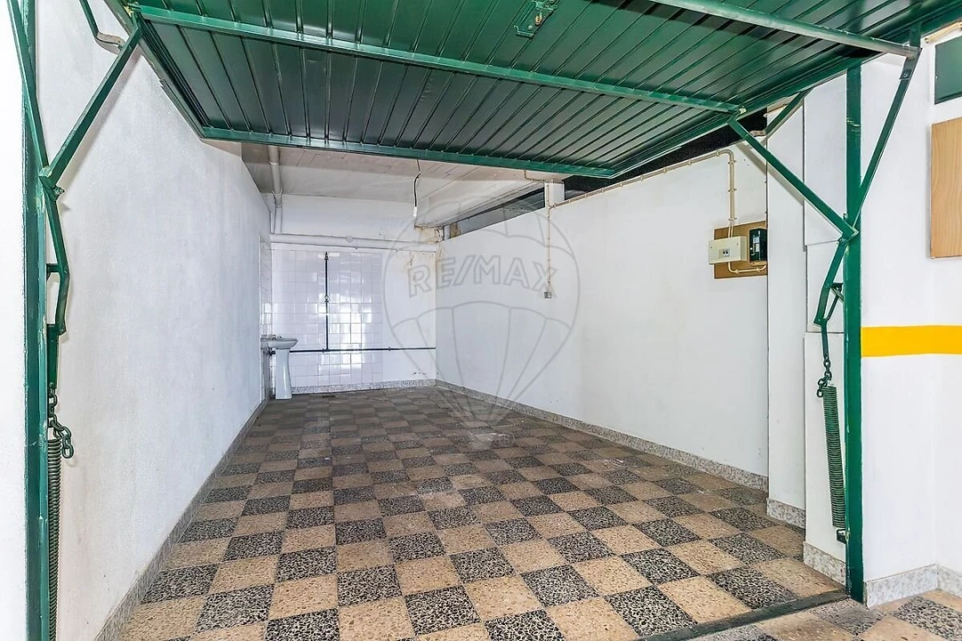 Garagem para Venda em Sesimbra (Santiago) Foto 2