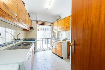 Apartamento T2 para Venda em Sesimbra (Santiago)