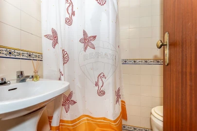 Apartamento T2 para Venda em Sesimbra (Santiago)