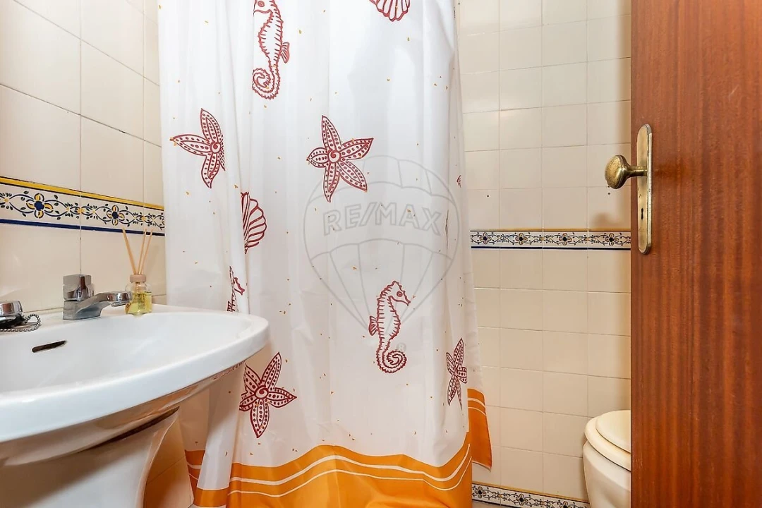 Apartamento T2 para Venda em Sesimbra (Santiago) Foto 19