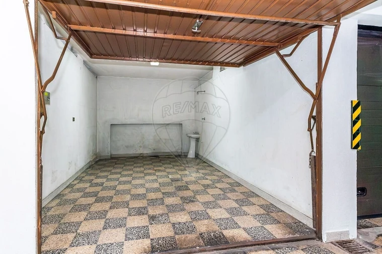 Apartamento T2 para Venda em Sesimbra (Santiago) Foto 28