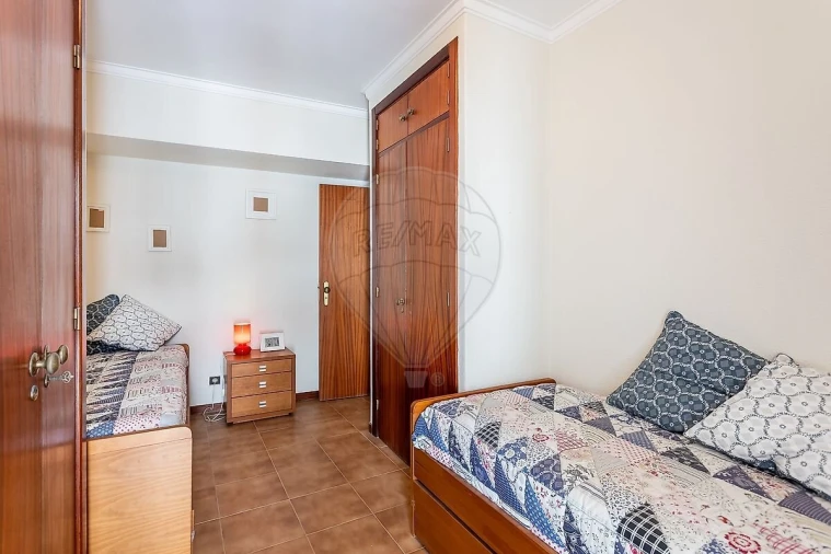 Apartamento T2 para Venda em Sesimbra (Santiago) Foto 12