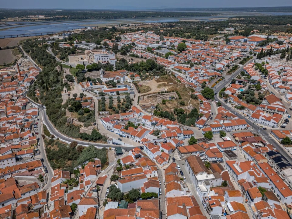 Terreno para Venda em Santa Maria do Castelo e Santiago e Santa Susana Foto 12