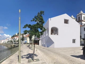 Terreno para Venda em Santa Maria do Castelo e Santiago e Santa Susana