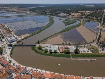 Terreno para Venda em Santa Maria do Castelo e Santiago e Santa Susana