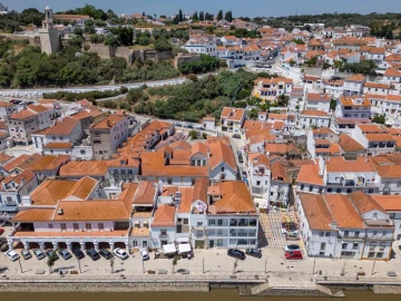 Terreno para Venda em Santa Maria do Castelo e Santiago e Santa Susana