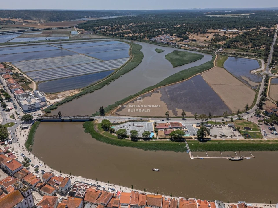 Terreno para Venda em Santa Maria do Castelo e Santiago e Santa Susana Foto 11