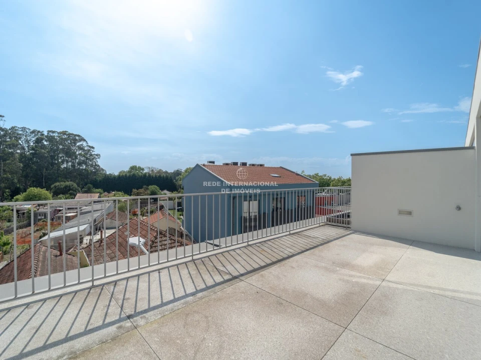 Moradia T4 para Venda em Aldoar, Foz do Douro e Nevogilde Foto 14
