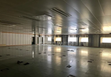 Armazém para Venda em Carnaxide e Queijas