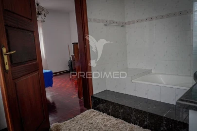 Moradia T3 para Venda em Urzelina (São Mateus)