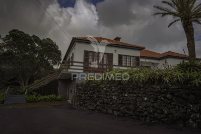 Moradia T3 para Venda em Urzelina (São Mateus)
