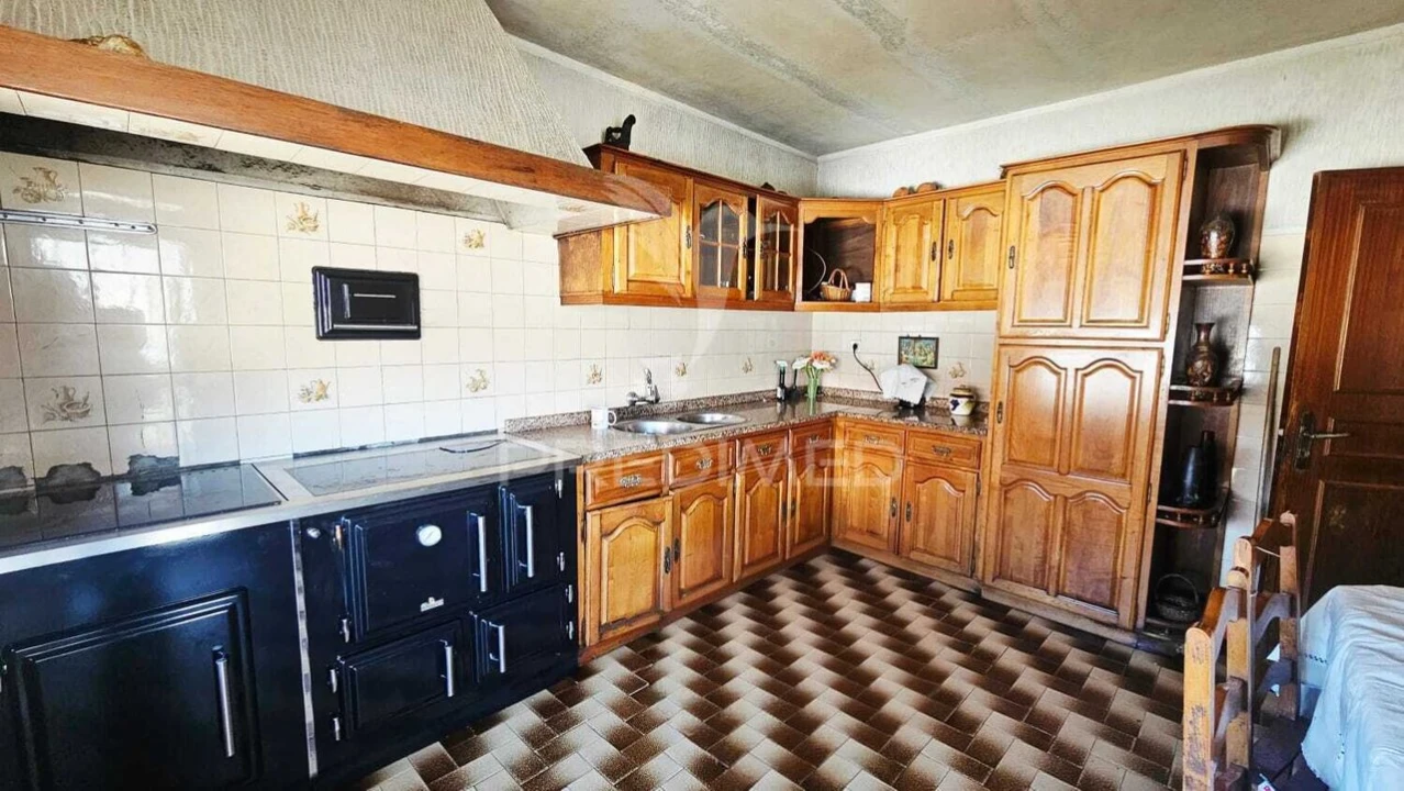 Moradia T3 para Venda em Negreiros e Chavão Foto 38