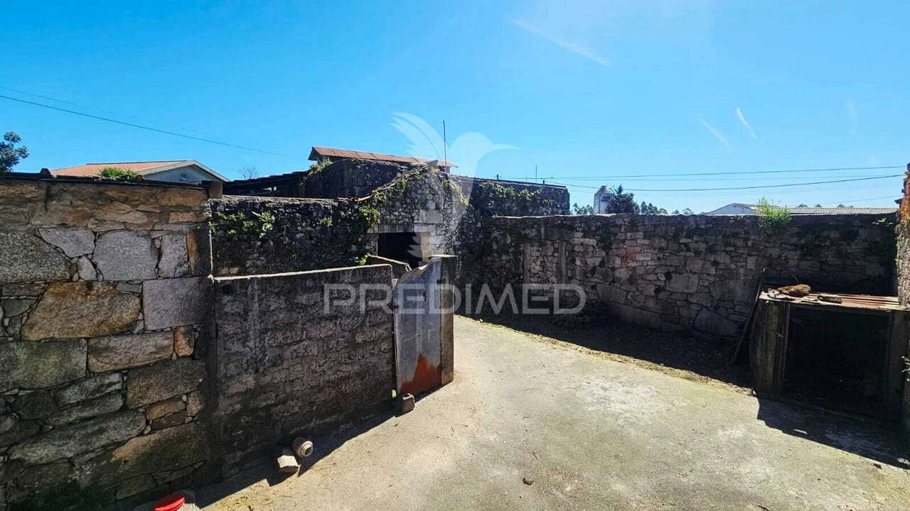 Moradia T3 para Venda em Negreiros e Chavão Foto 17