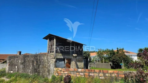 Moradia T3 para Venda em Negreiros e Chavão