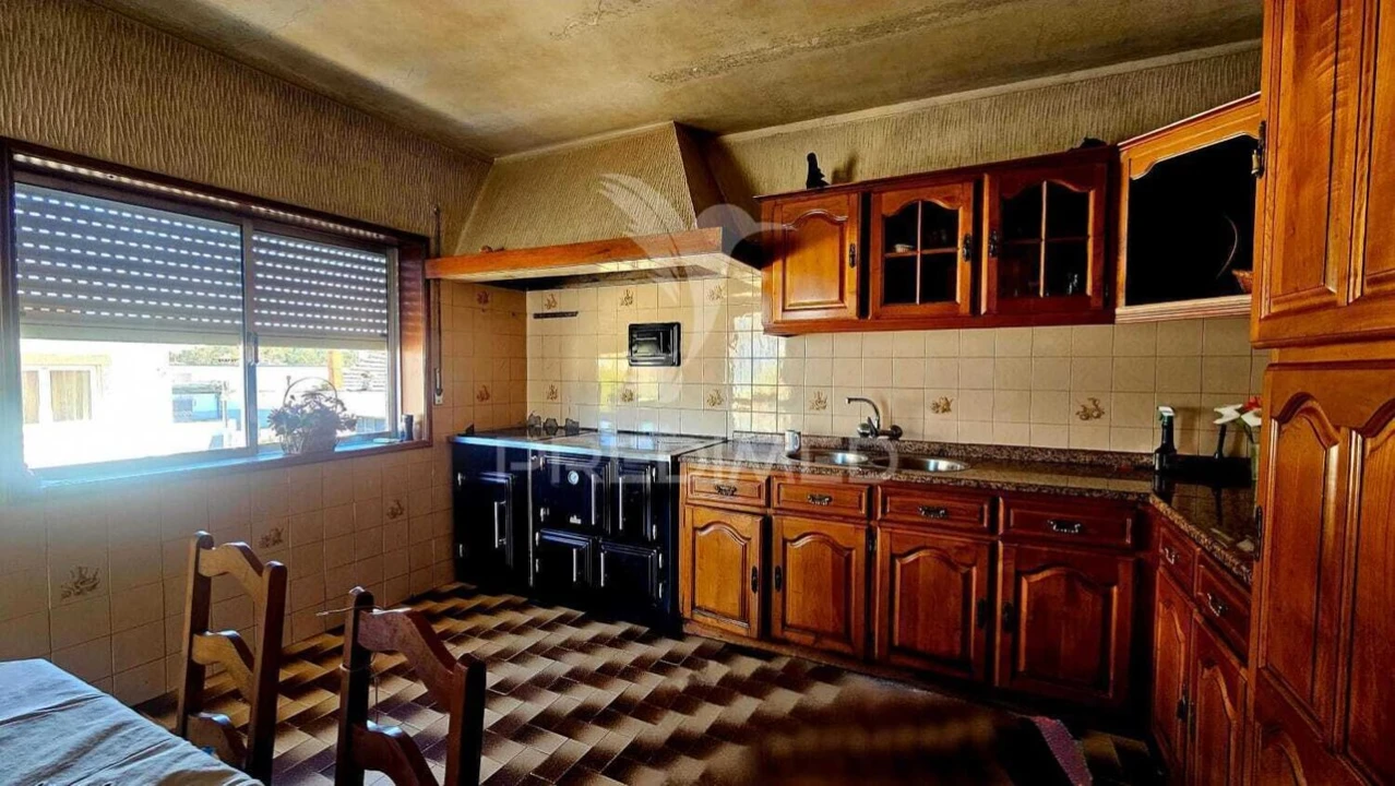 Moradia T3 para Venda em Negreiros e Chavão Foto 37