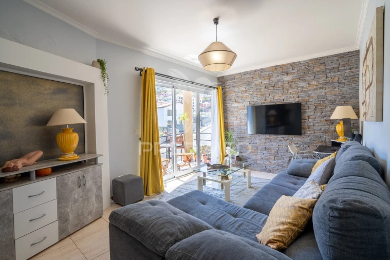 Apartamento T2 para Venda em Caniço Foto 6