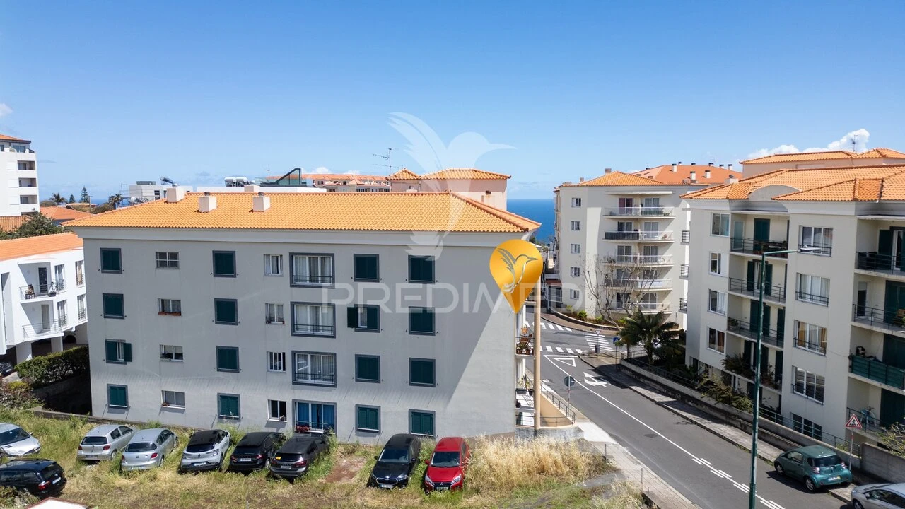 Apartamento T2 para Venda em Caniço Foto 19