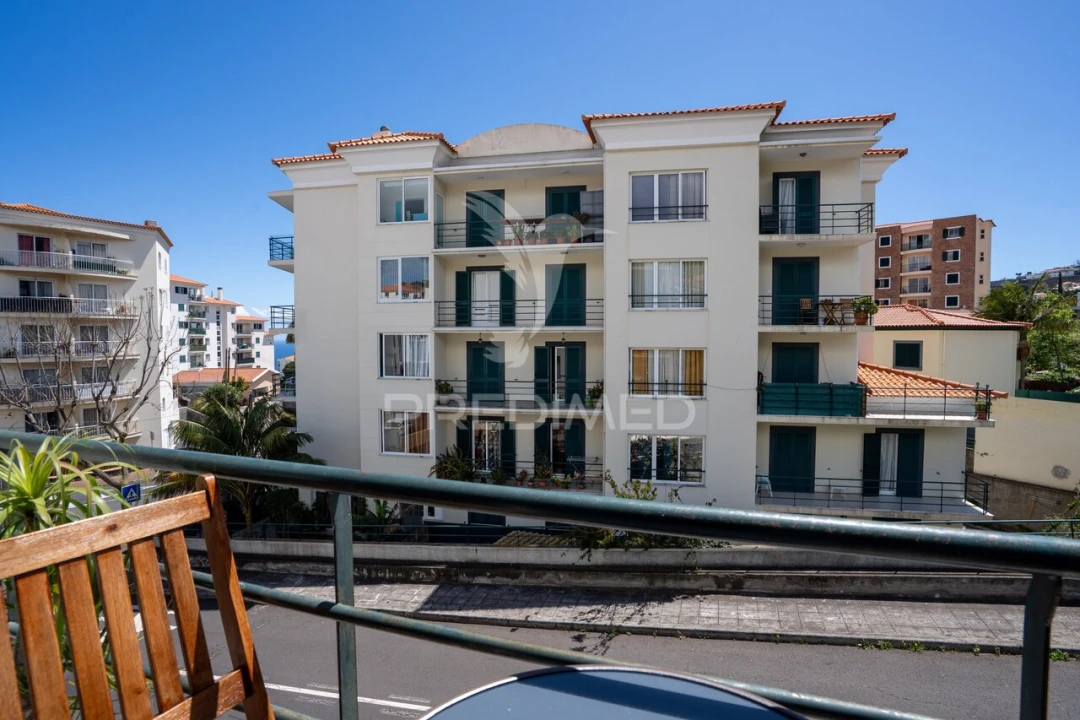 Apartamento T2 para Venda em Caniço Foto 16