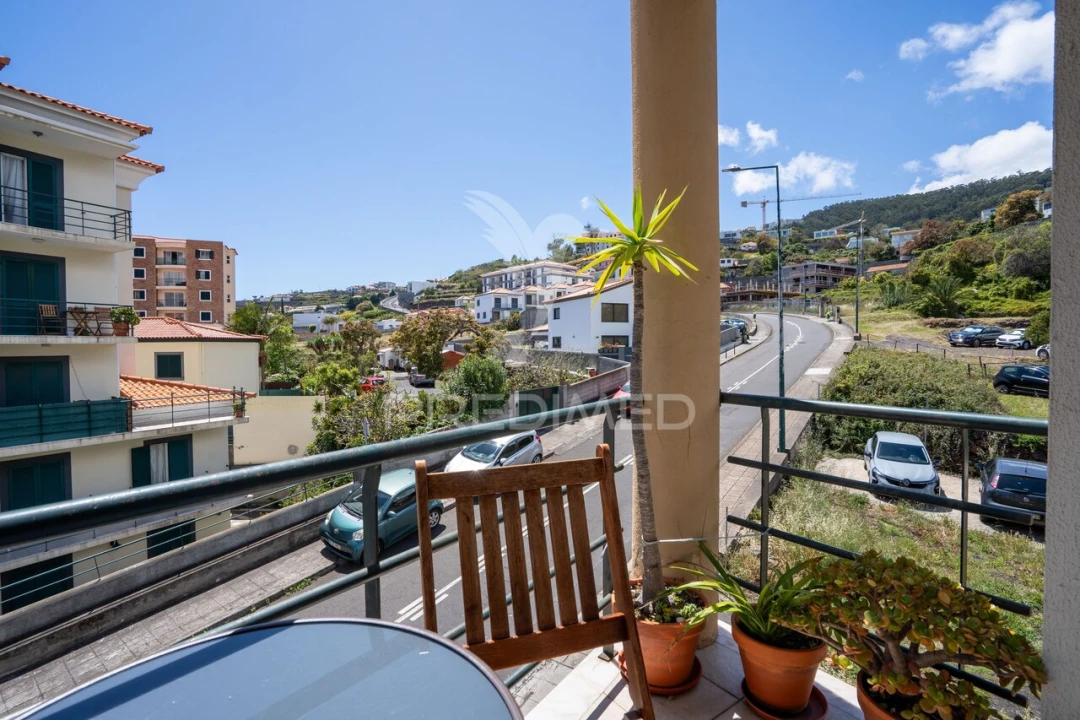 Apartamento T2 para Venda em Caniço Foto 2