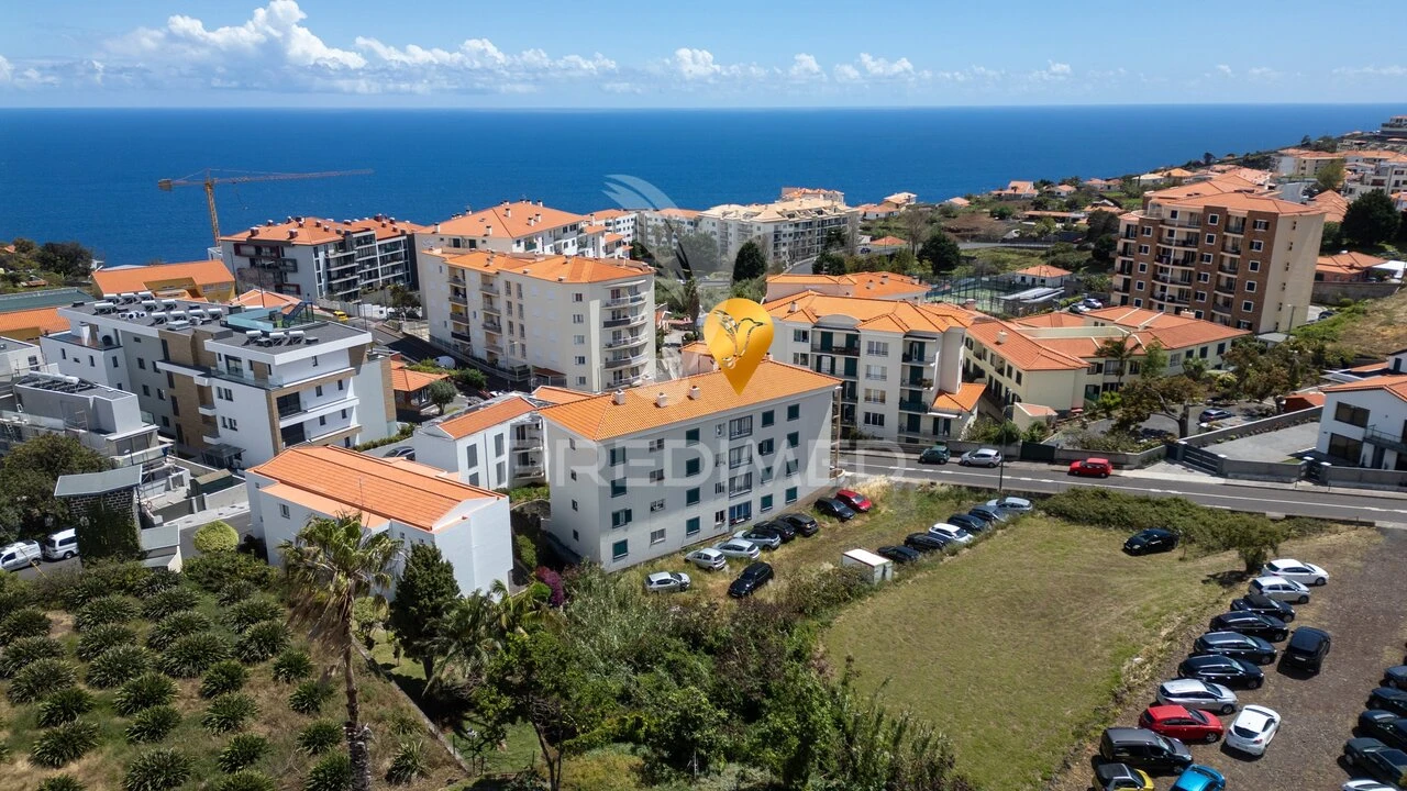 Apartamento T2 para Venda em Caniço Foto 1