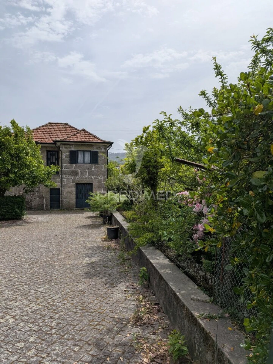 Quinta T3 para Venda em Monte Córdova Foto 2