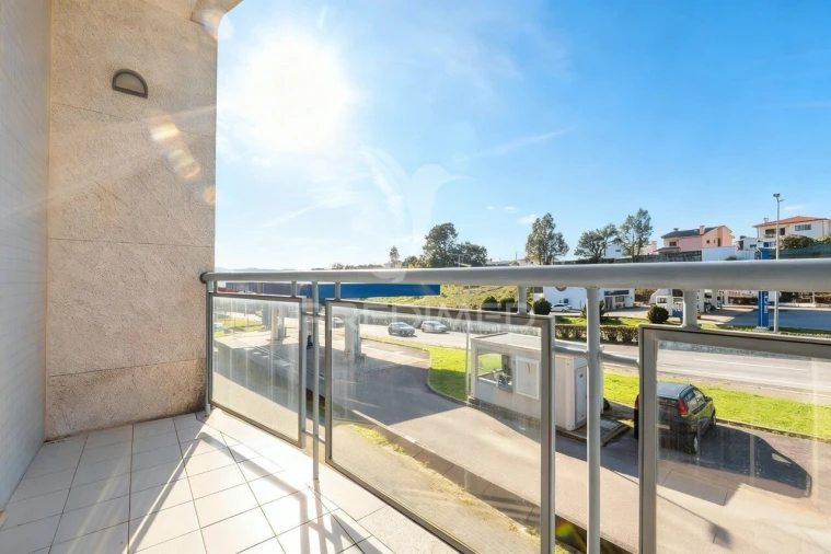 Apartamento T3 para Venda em Nogueira, Fraião e Lamaçães Foto 17
