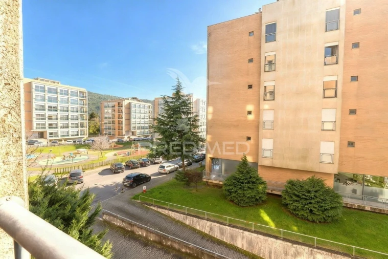 Apartamento T3 para Venda em Nogueira, Fraião e Lamaçães Foto 24