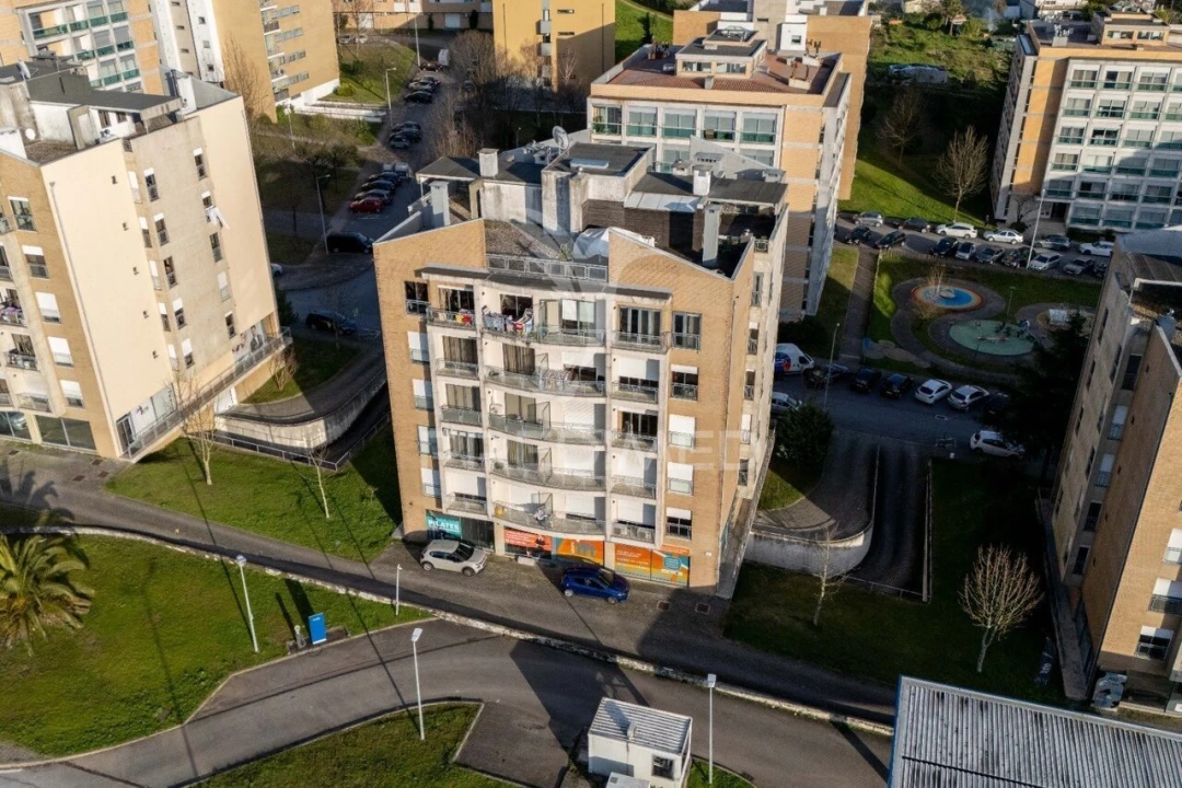 Apartamento T3 para Venda em Nogueira, Fraião e Lamaçães Foto 12