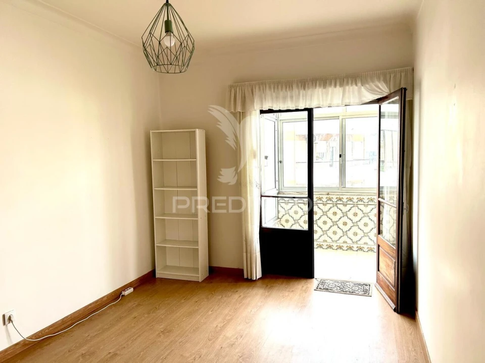 Apartamento T3 para Venda em Laranjeiro e Feijó Foto 19