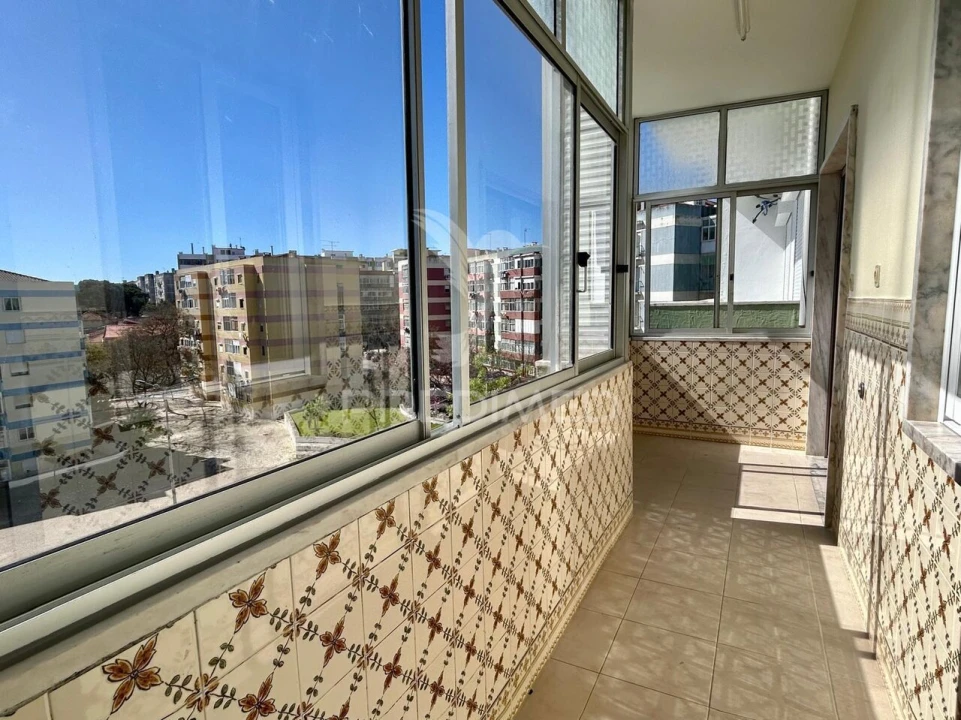 Apartamento T3 para Venda em Laranjeiro e Feijó Foto 28