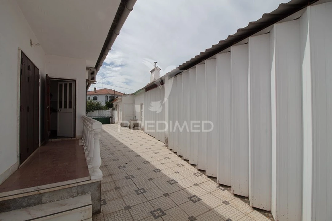Moradia T4 para Venda em Arraiolos Foto 2