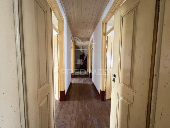 Apartamento T8 para Venda em Sardoal Foto 5