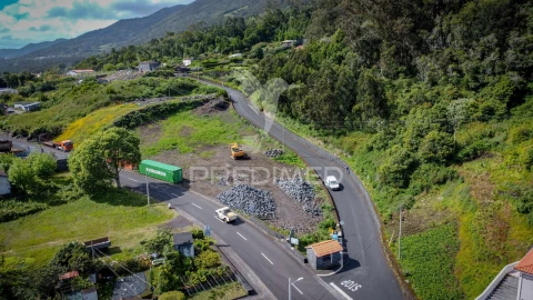 Terreno para Venda em Urzelina (São Mateus)