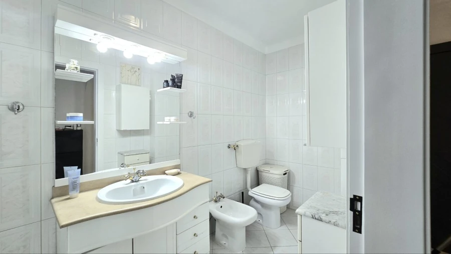 Apartamento T2 para Venda em Armação de Pera Foto 22