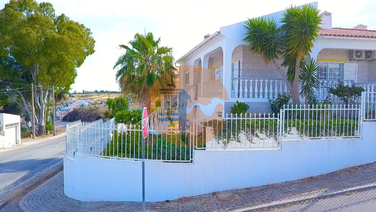 Moradia T3 para Venda em Castro Marim Foto 3