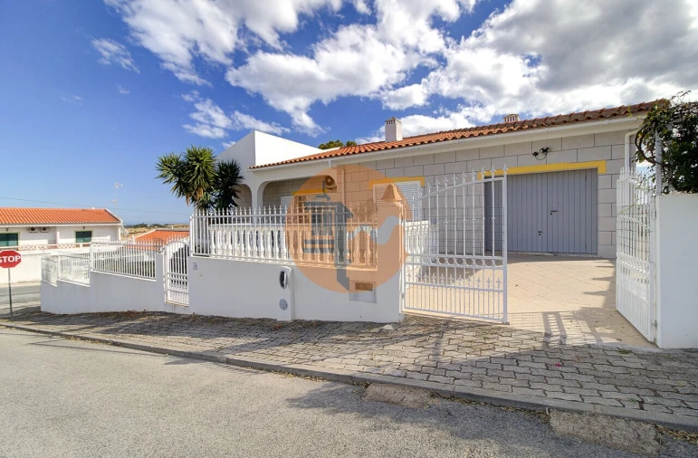 Moradia T3 para Venda em Castro Marim Foto 72