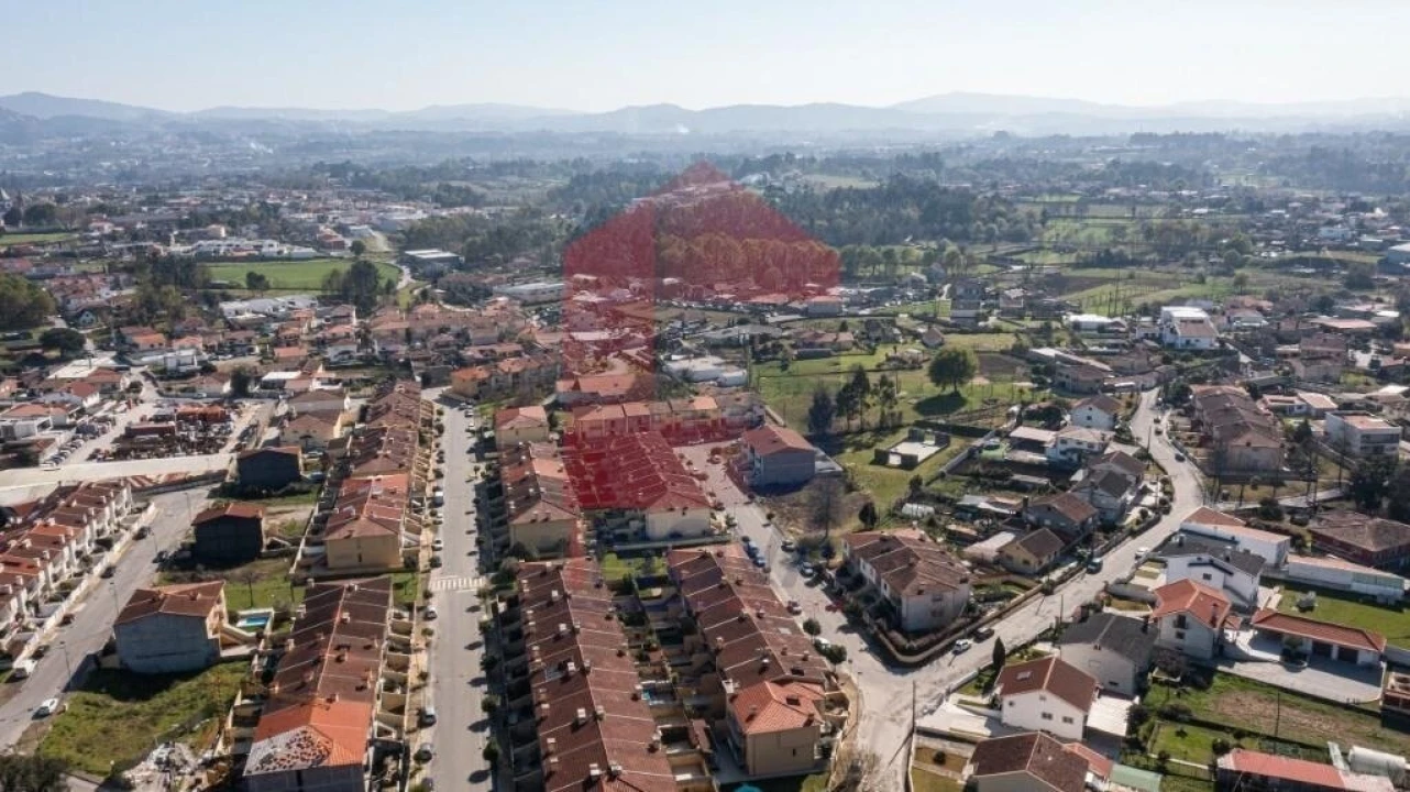 Moradia T3 para Venda em Turiz Foto 18
