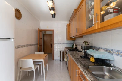 Apartamento T1 para Venda em Nazare