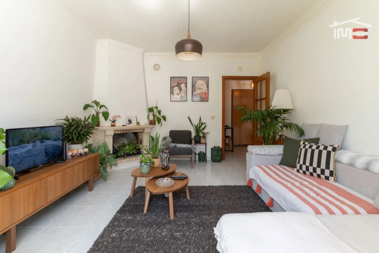 Apartamento T1 para Venda em Nazare Foto 5