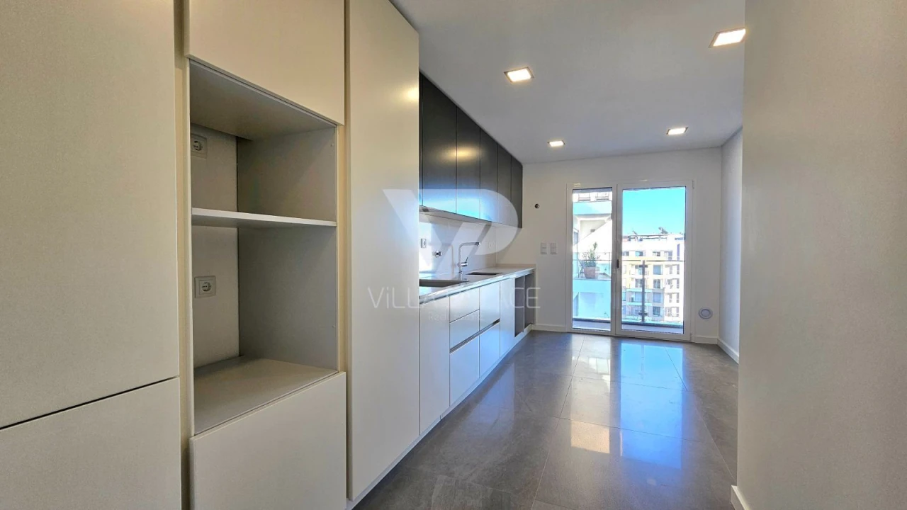 Apartamento T3 para Arrendamento em Carcavelos e Parede Foto 8
