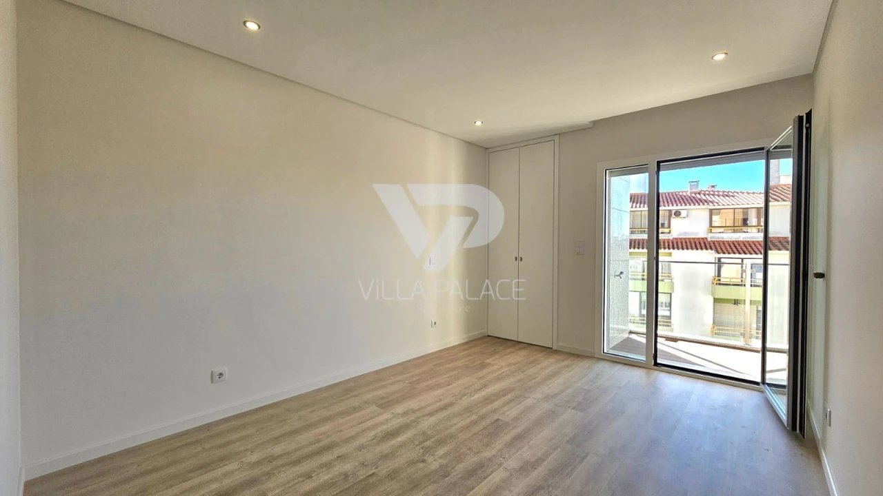 Apartamento T3 para Arrendamento em Carcavelos e Parede Foto 18