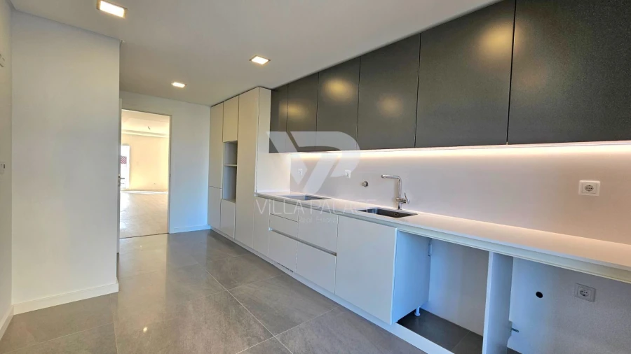Apartamento T3 para Arrendamento em Carcavelos e Parede Foto 10