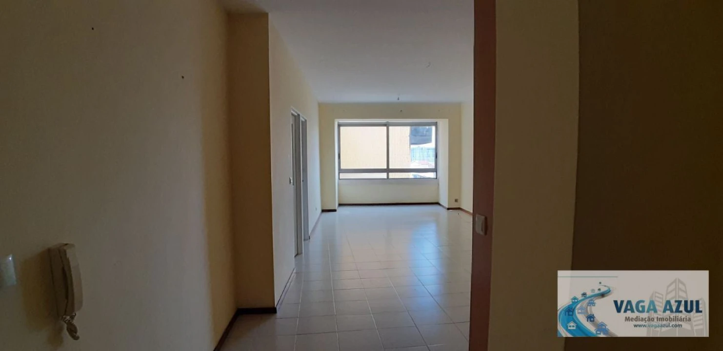 Apartamento T1 para Arrendamento em Rio Tinto Foto 7