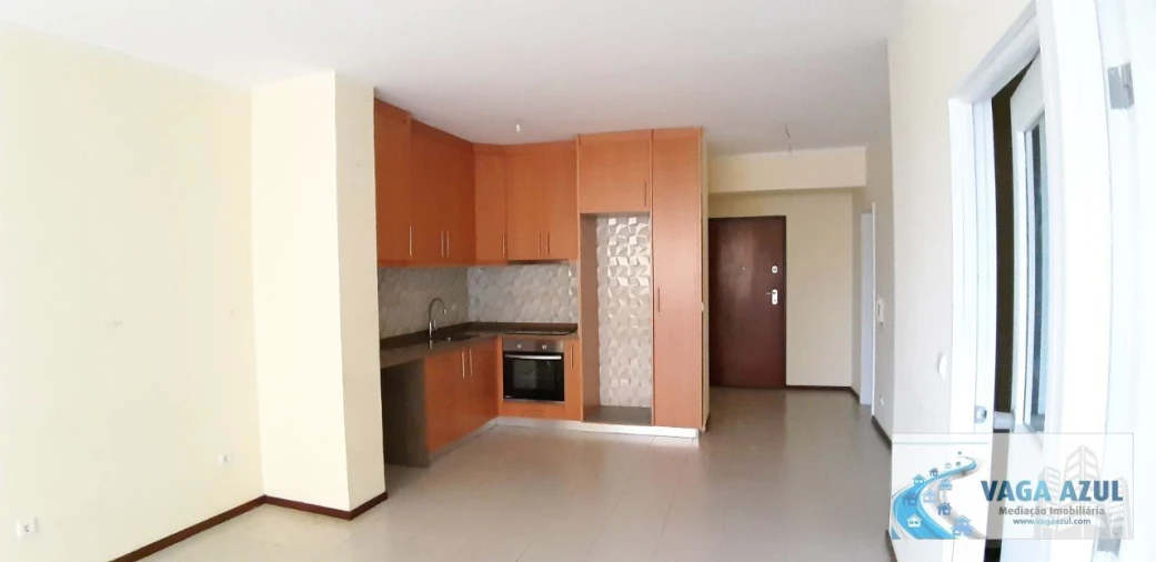 Apartamento T1 para Arrendamento em Rio Tinto Foto 2