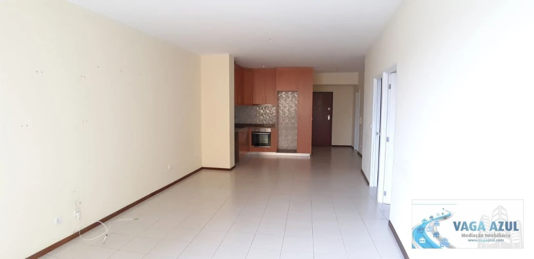 Apartamento T1 para Arrendamento em Rio Tinto Foto 4